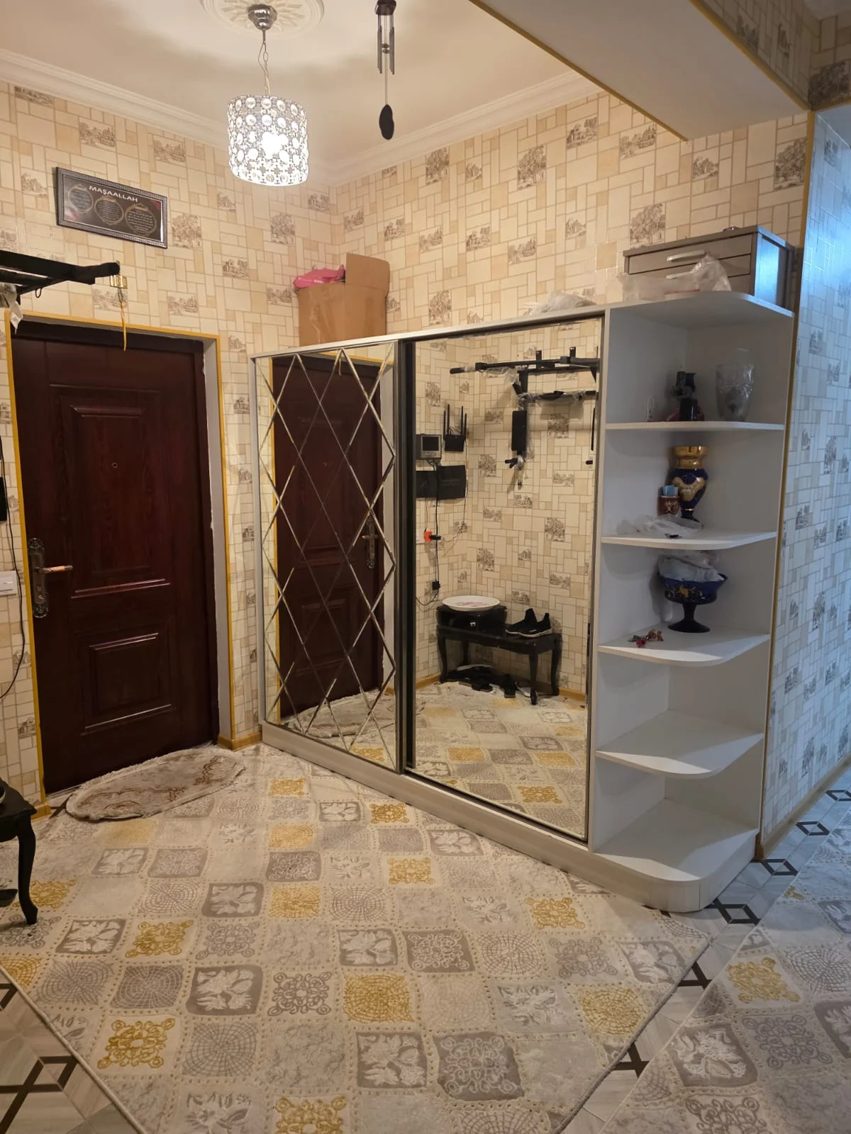 Satılır 4 otaqlı Mənzil 107 m² Abşeron r.