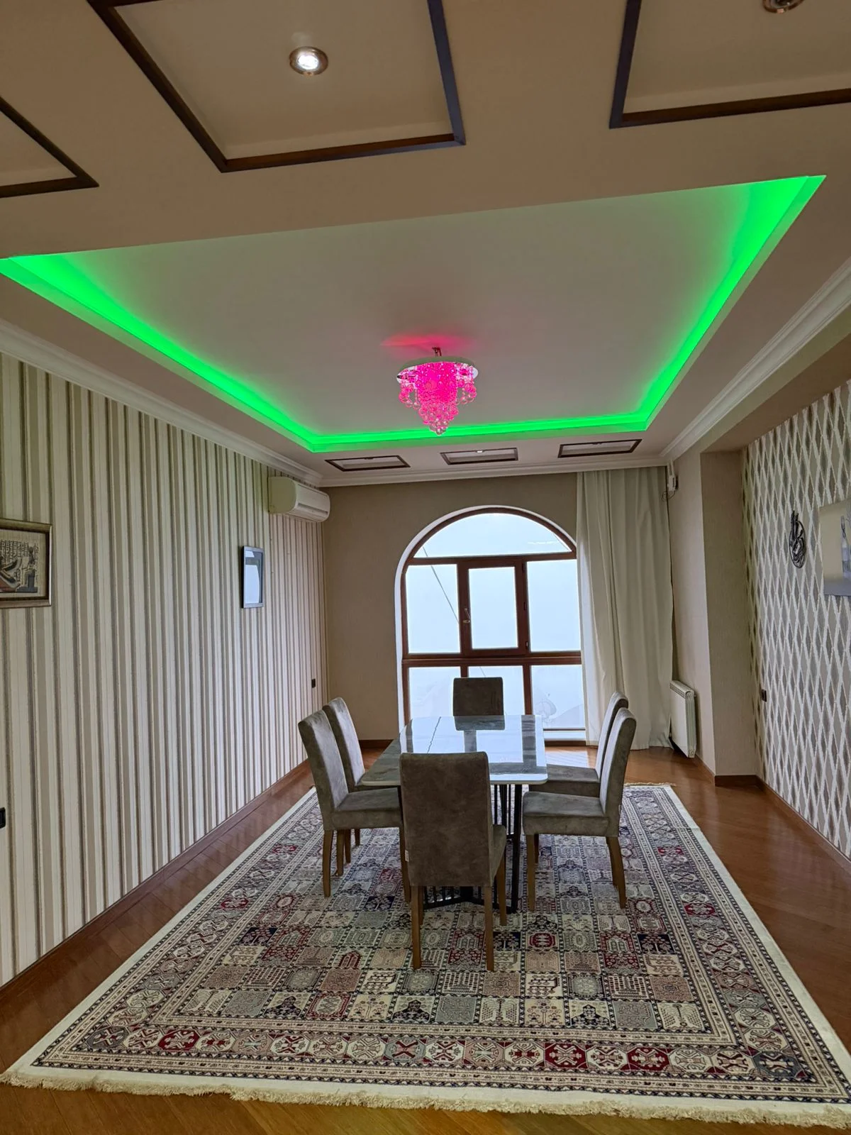 Kirayə 4 otaqlı Mənzil 165 m² Nəsimi r. – şəkil 2
