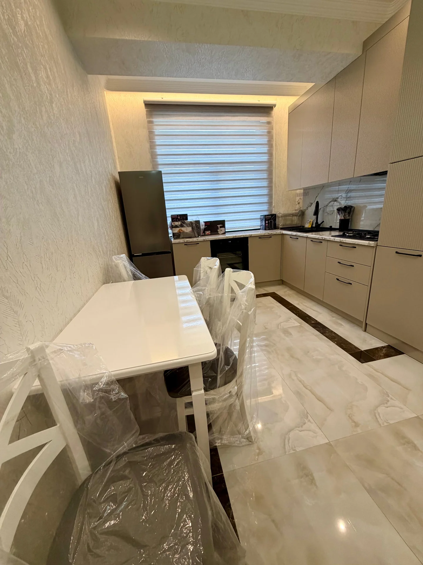 Kirayə 2 otaqlı Mənzil 90 m² Nəsimi r. – şəkil 6