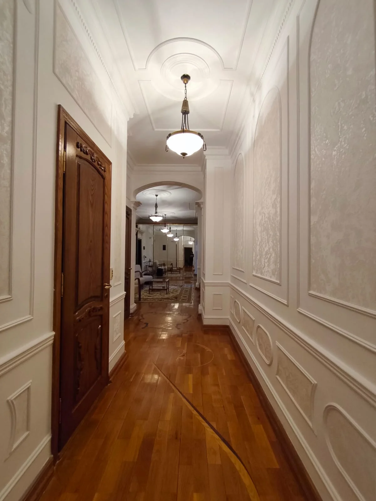 Kirayə 4 otaqlı Mənzil 200 m² Nəsimi r.