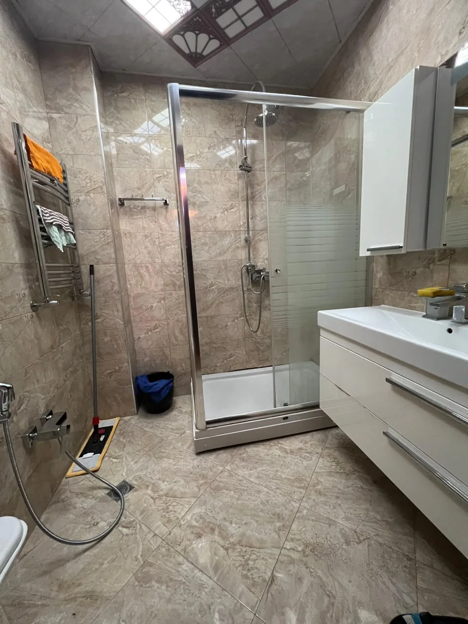 Kirayə 2 otaqlı Mənzil 110 m² Xətai r. Ağ şəhər q. – şəkil 9