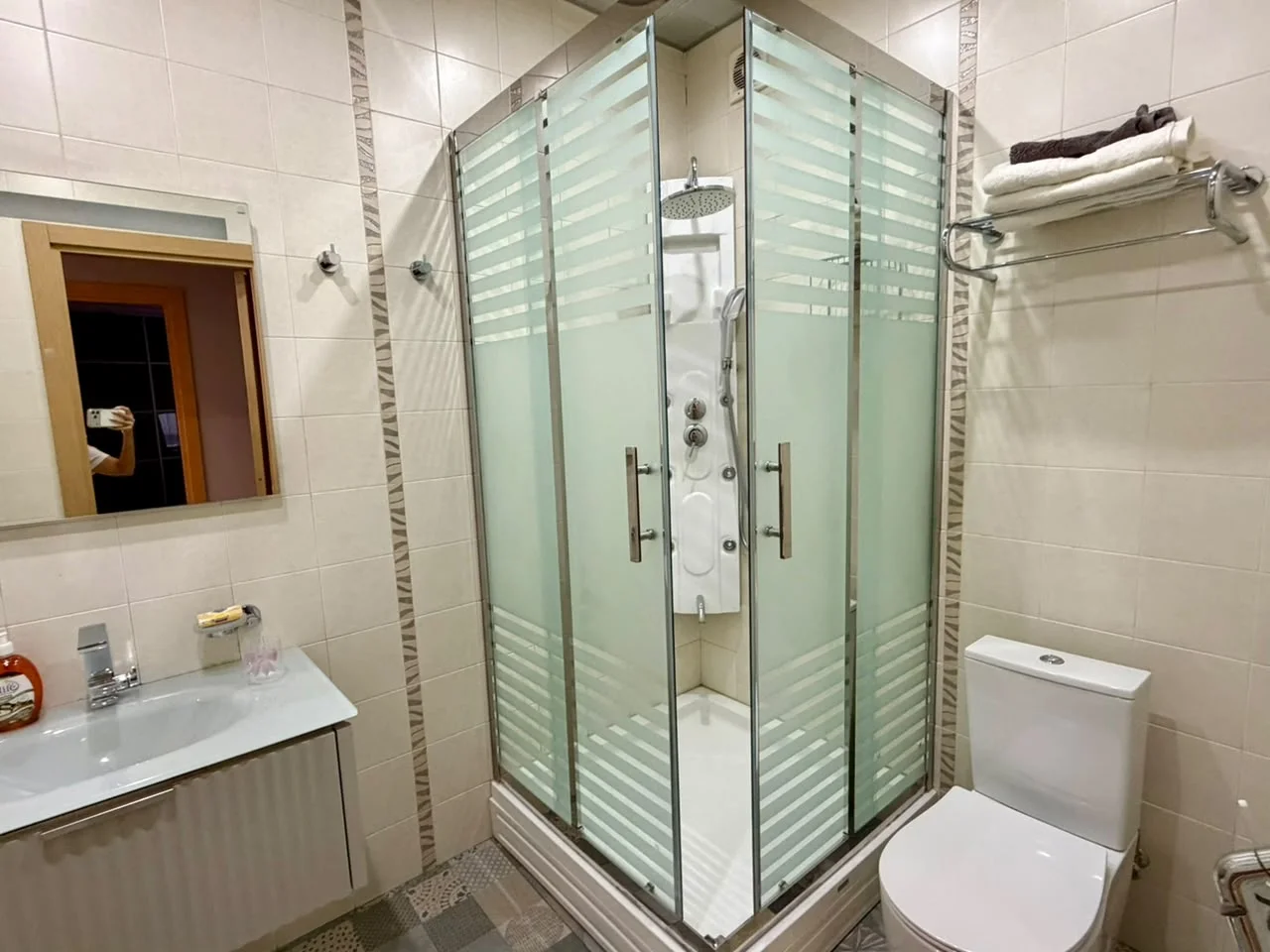 Kiralık 3 odalı Daire 130 m² Nəsimi ilçesi 28 May metro – şəkil 12