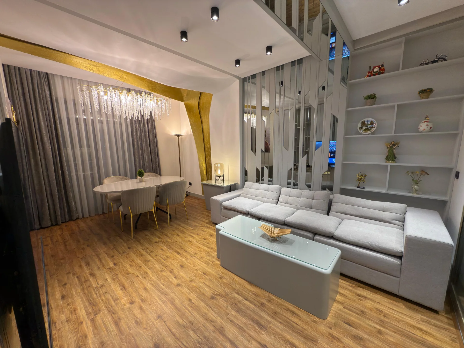 Kirayə 2 otaqlı Mənzil 65 m² Xətai r.