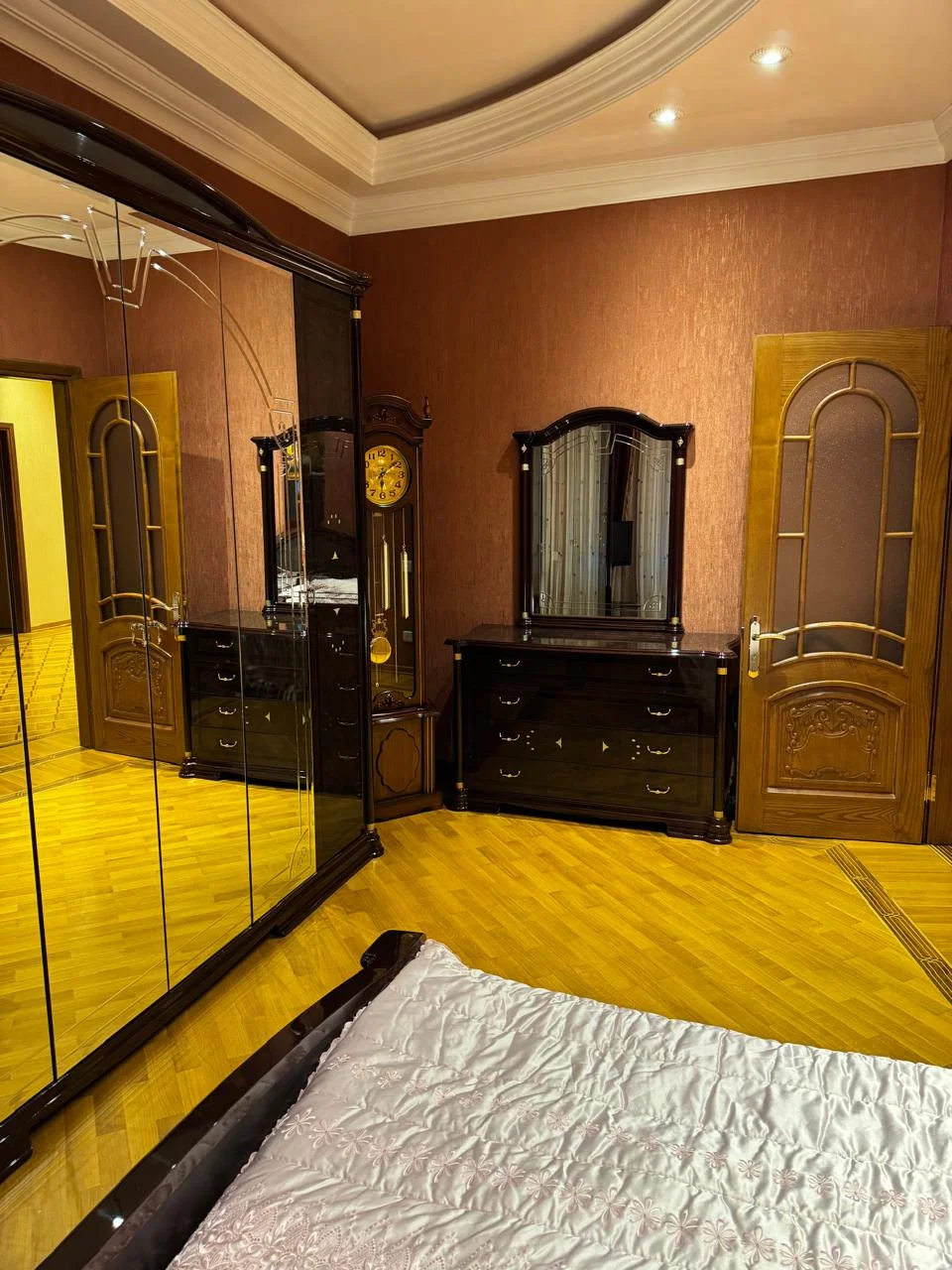Kirayə 3 otaqlı Mənzil 140 m² Yasamal r. Gənclik m. – şəkil 10