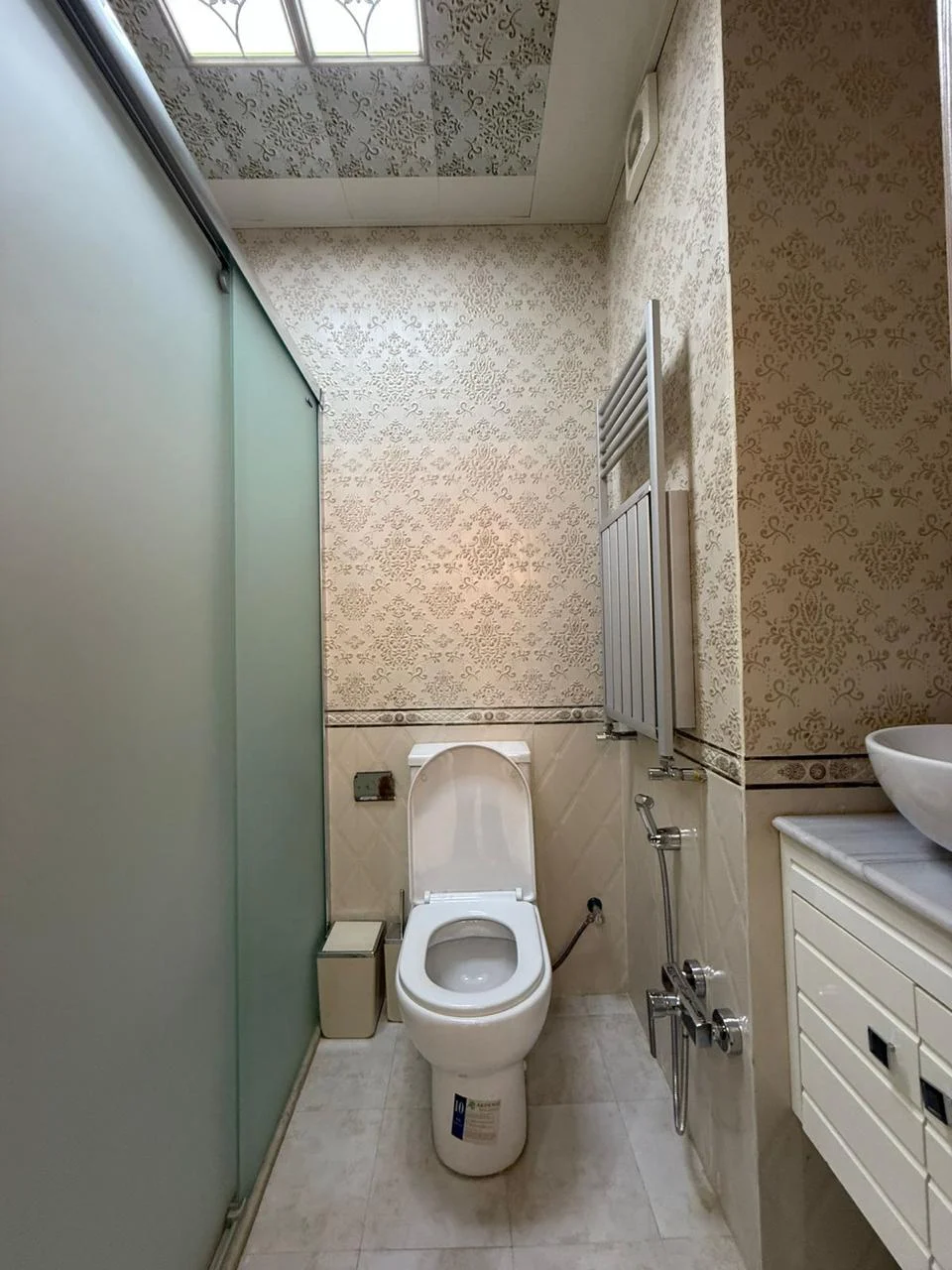 Kirayə 3 otaqlı Mənzil 100 m² Xətai r.