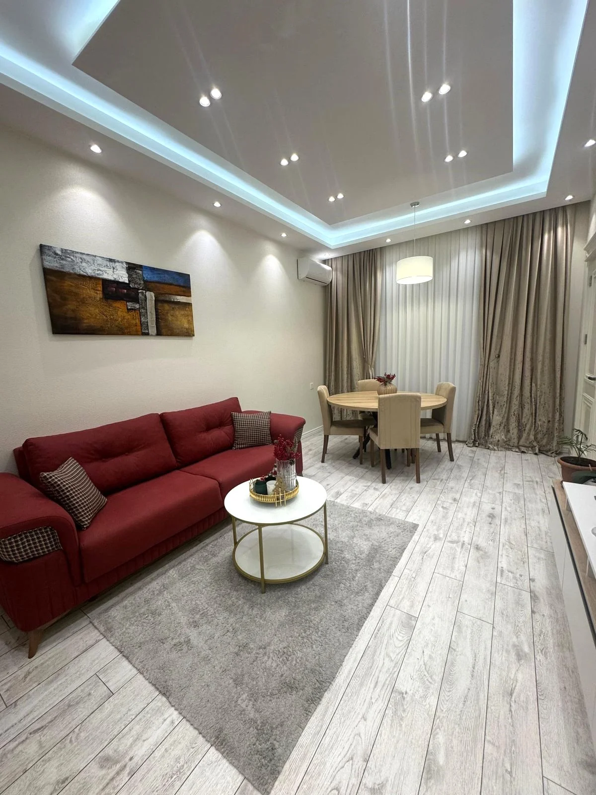 Kirayə 2 otaqlı Mənzil 63 m² Nəsimi r.