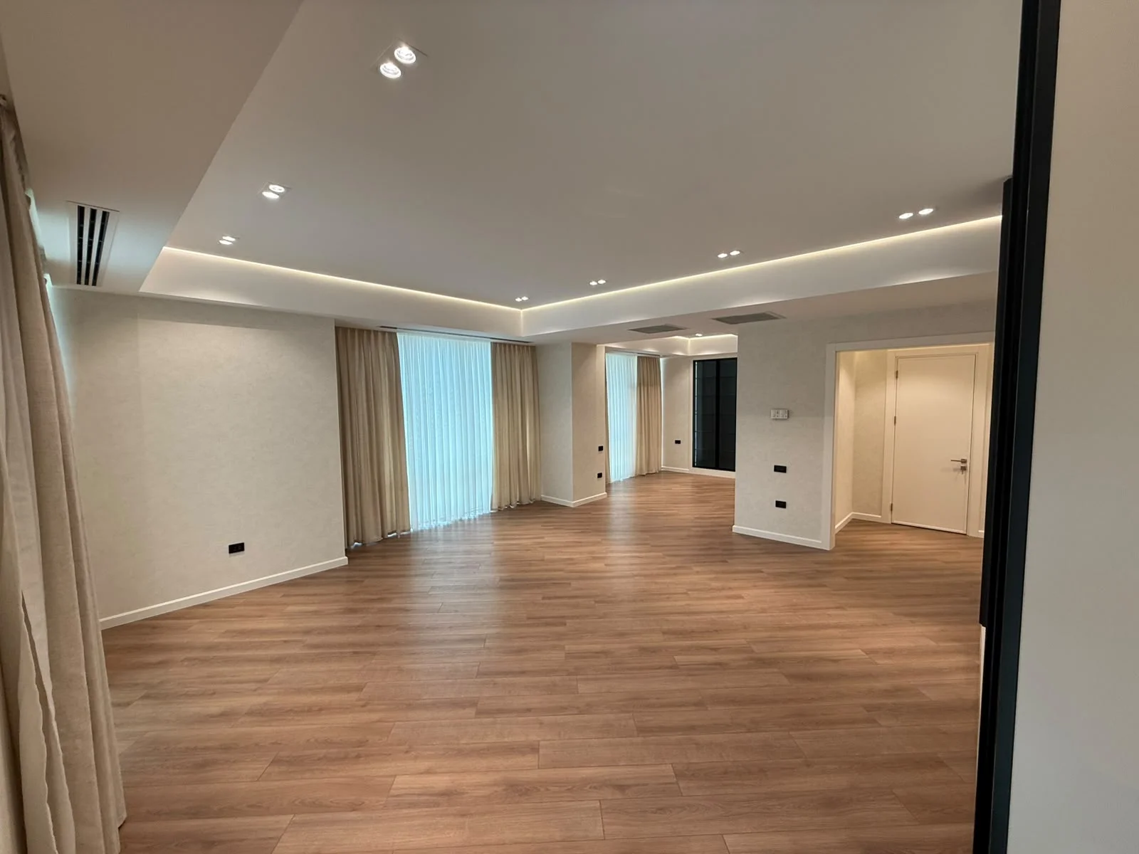 Satılır 3 otaqlı Mənzil 148 m² Yasamal r. – şəkil 16