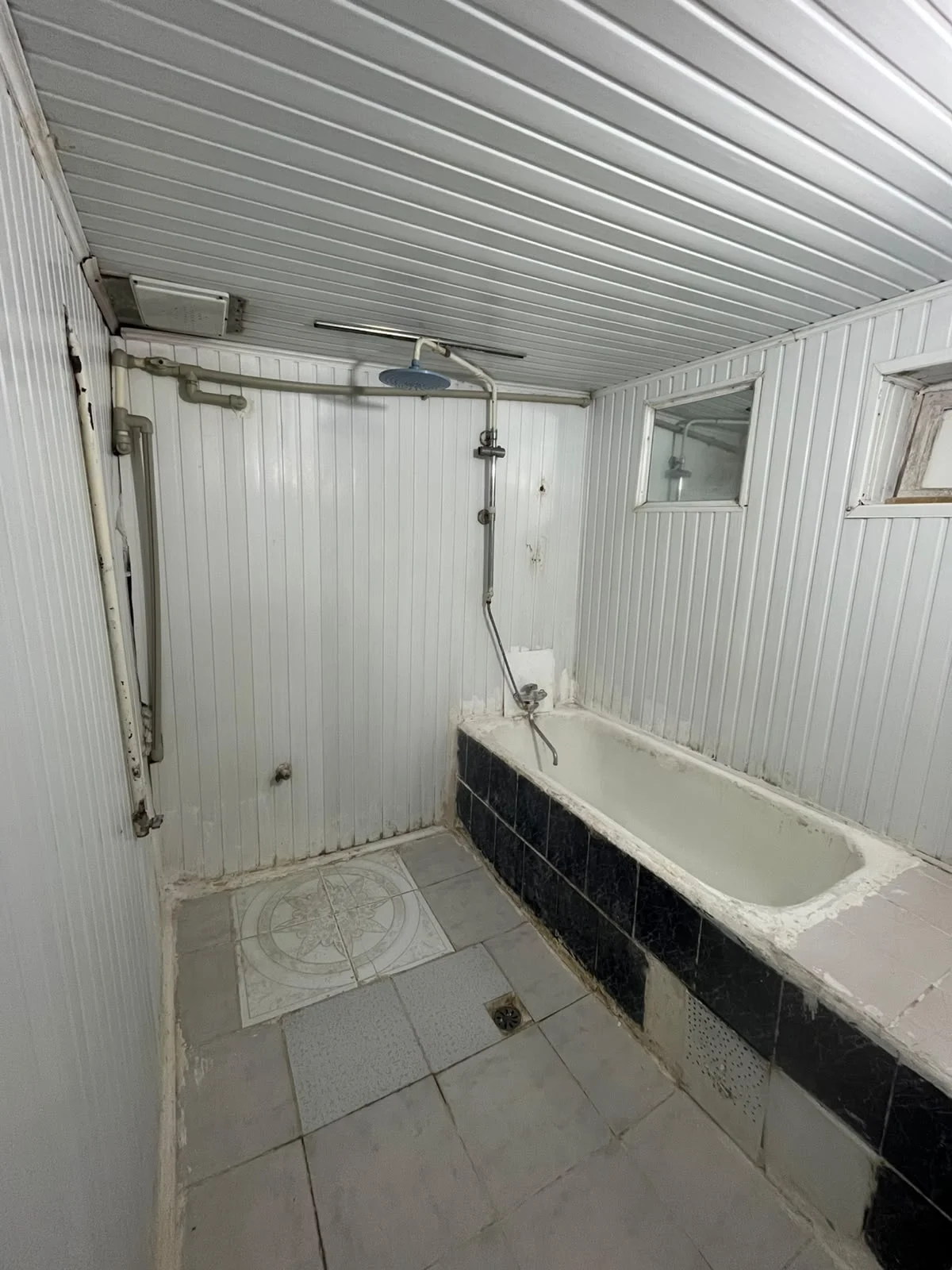 Kirayə 2 otaqlı Həyət evi / Bağ evi 60 m² Yasamal r.