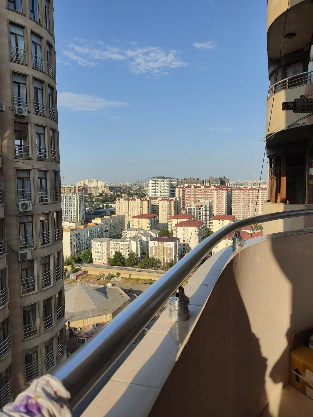 Kirayə 3 otaqlı Mənzil 120 m² Xətai r.