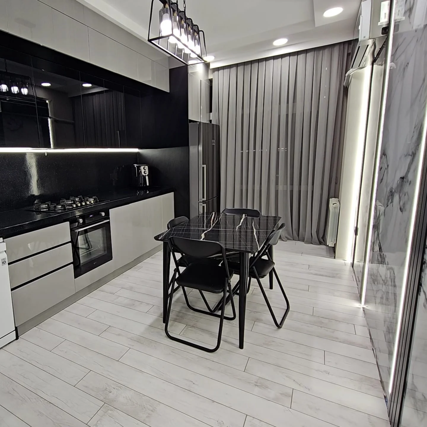 Kirayə 3 otaqlı Mənzil 150 m² Nərimanov r.