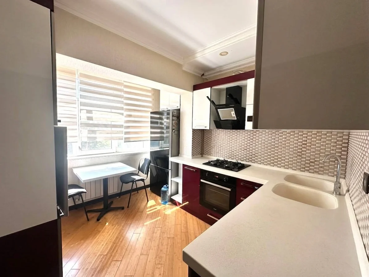 Satılır 5 otaqlı Mənzil 120 m² Xətai r.