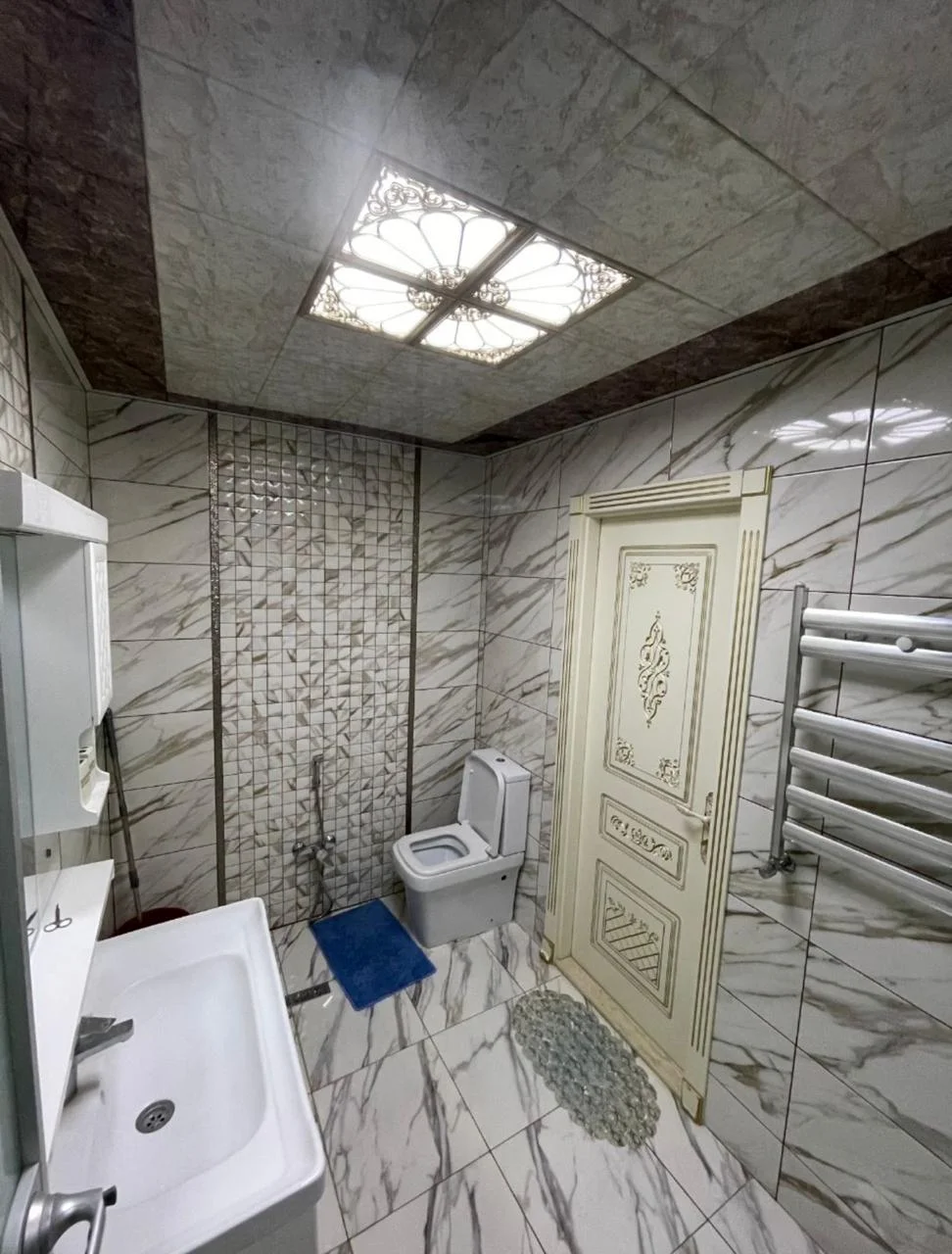 Kirayə 3 otaqlı Mənzil 100 m² Xətai r.