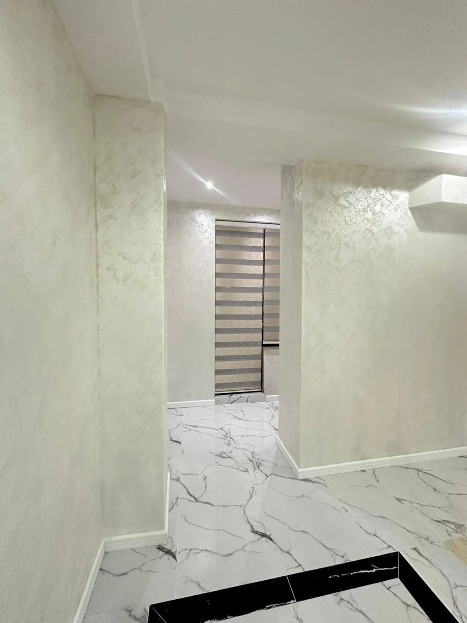 Kirayə 5 otaqlı Mənzil 245 m² Nəsimi r.