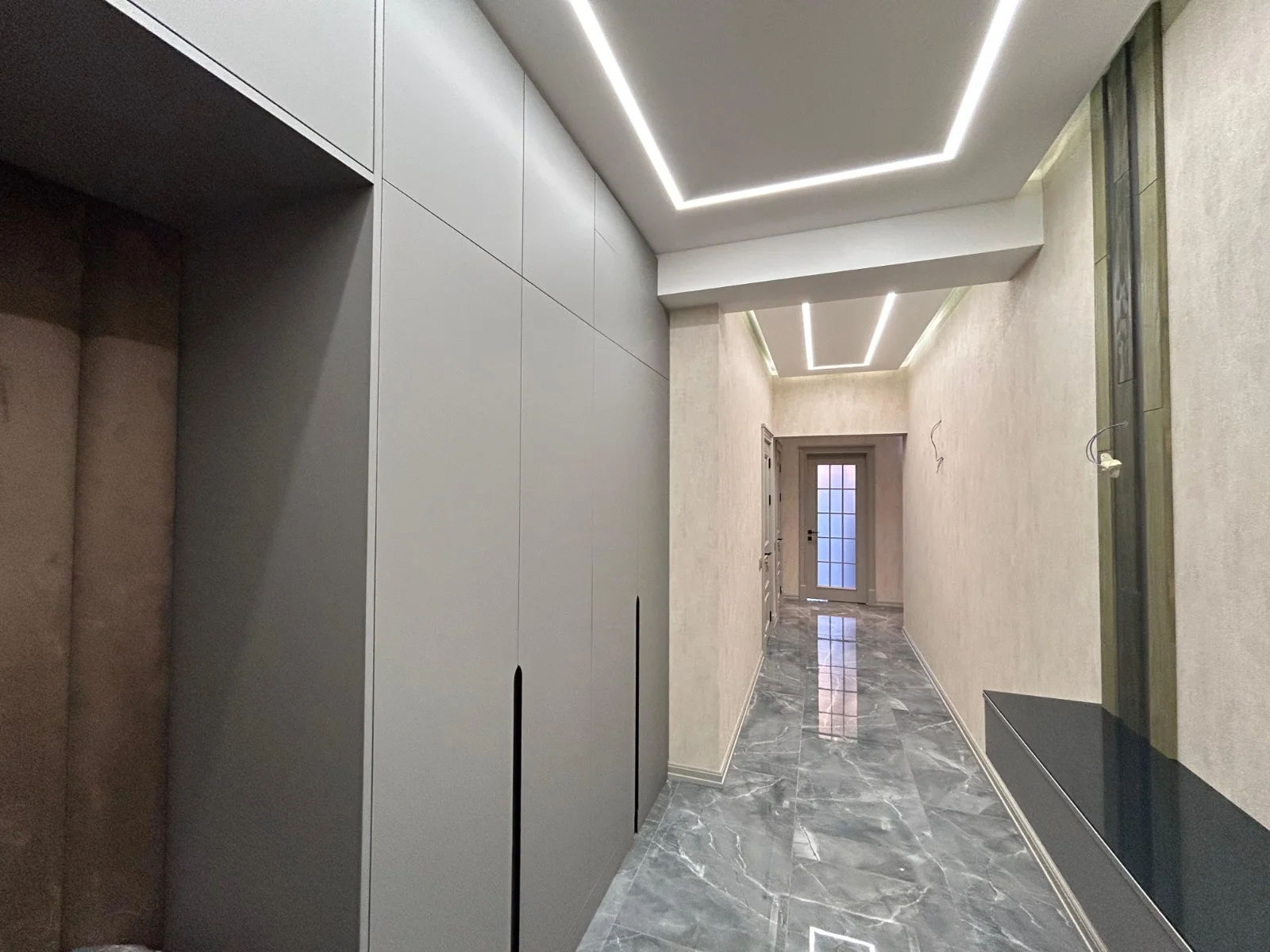 Kirayə 3 otaqlı Mənzil 158 m² Xətai r.