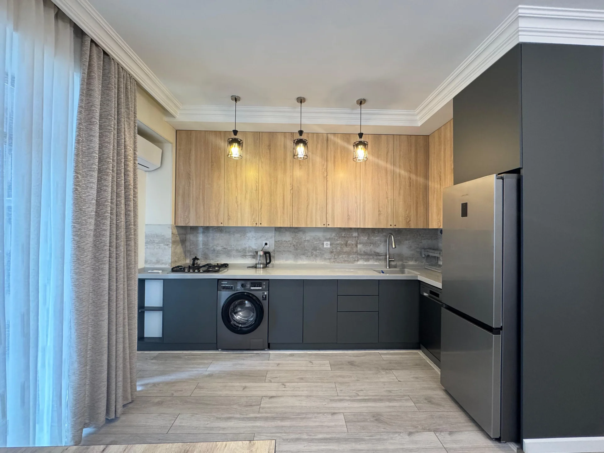Kirayə 3 otaqlı Mənzil 95 m² Yasamal r. Elmlər Akademiyası m. – şəkil 3