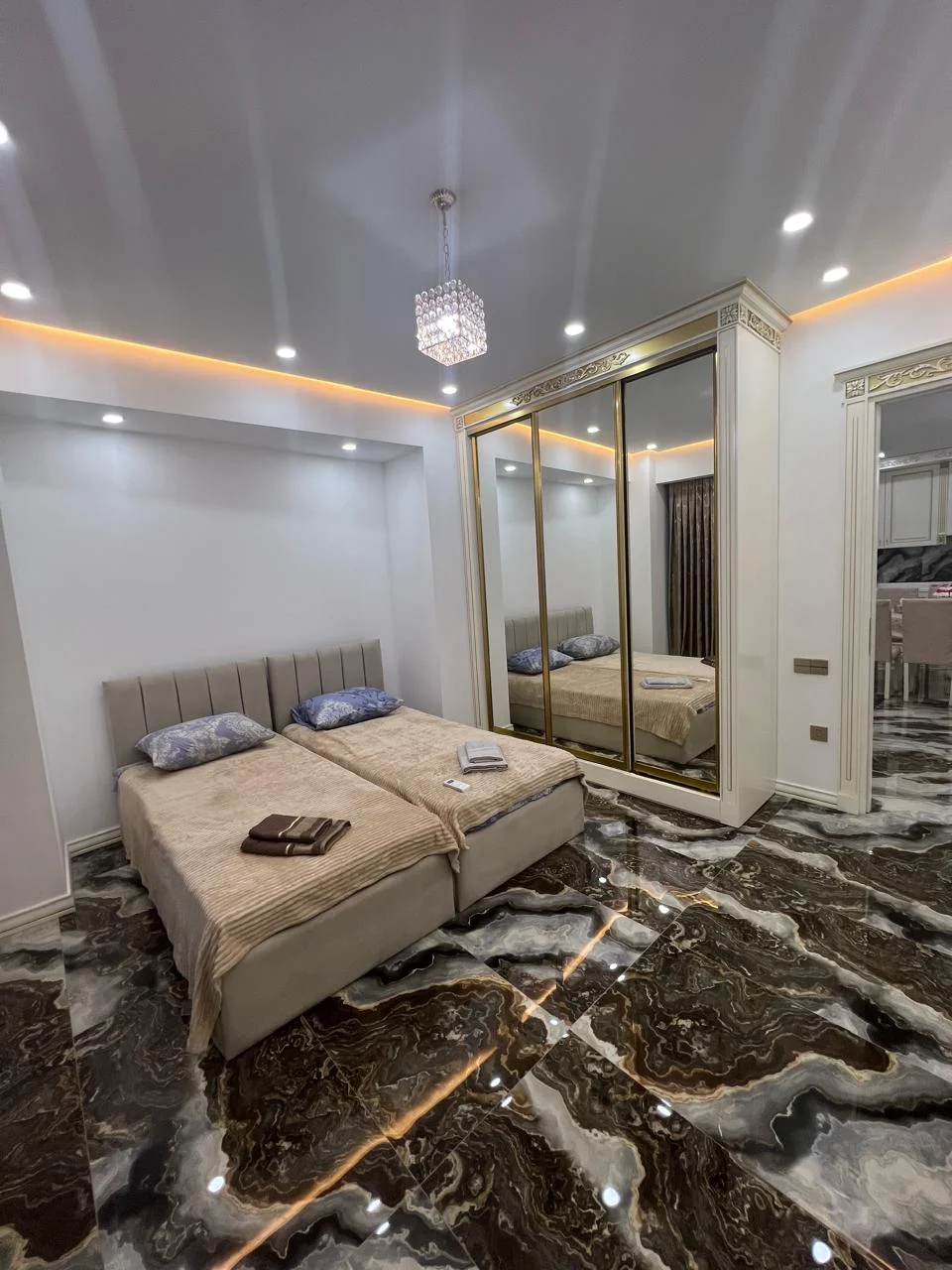 Kirayə 4 otaqlı Mənzil 178 m² Yasamal r. – şəkil 8