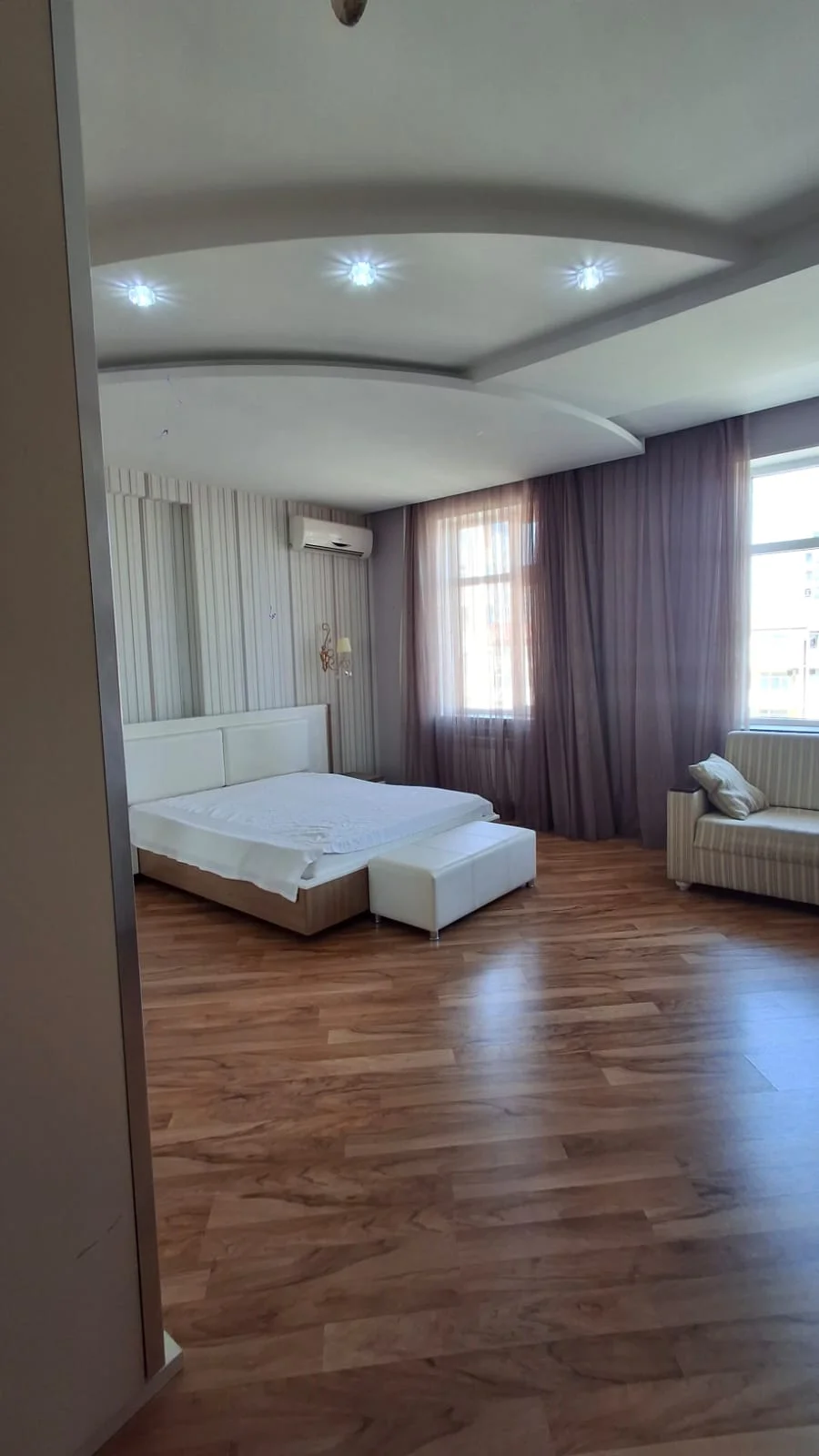 Kirayə 4 otaqlı Mənzil 200 m² Yasamal r. – şəkil 15