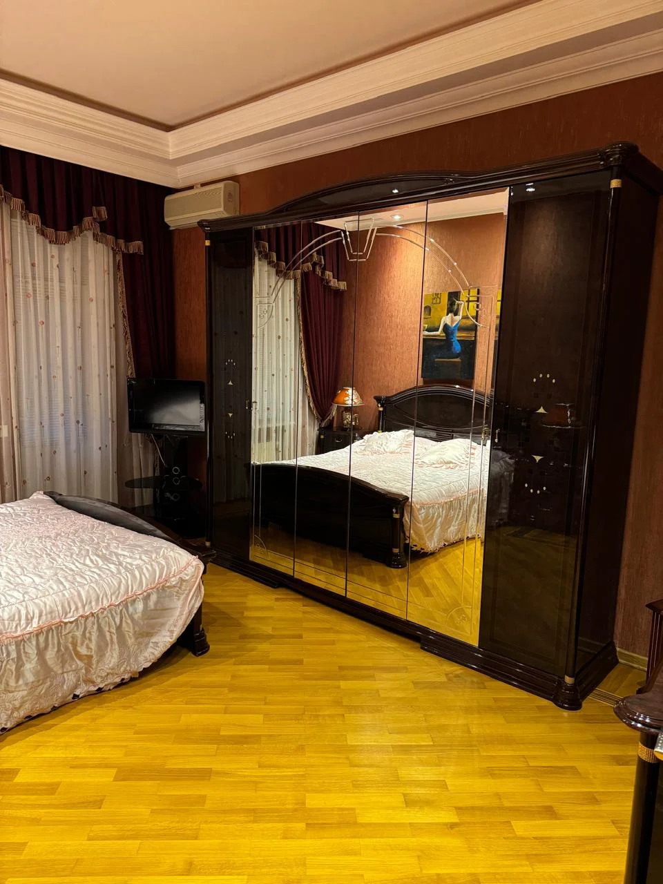 Kirayə 3 otaqlı Mənzil 140 m² Yasamal r. Gənclik m. – şəkil 5