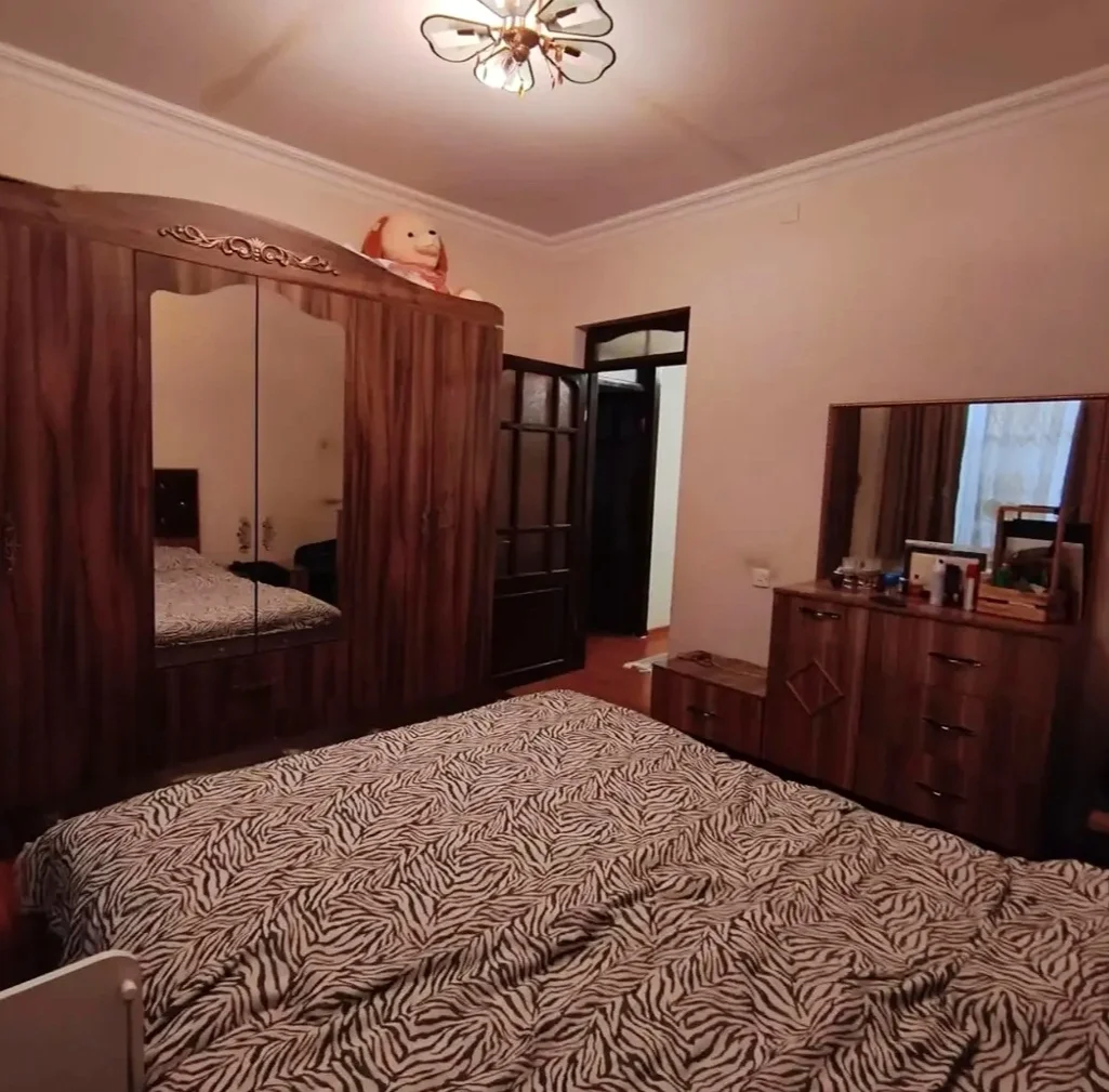 Kirayə 3 otaqlı Mənzil 60 m² Xətai r.
