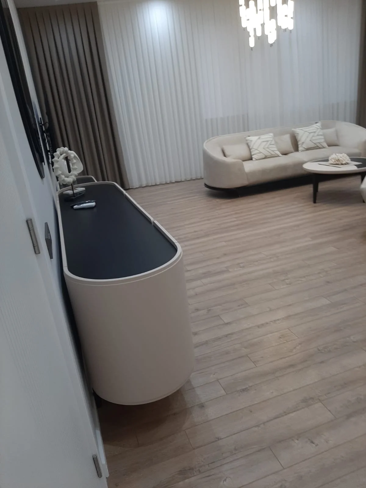 Kirayə 4 otaqlı Mənzil 200 m² Bakı – şəkil 3