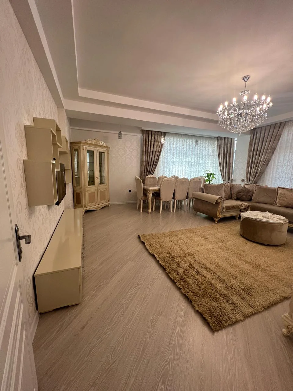Kirayə 3 otaqlı Mənzil 140 m² Nərimanov r. – şəkil 2