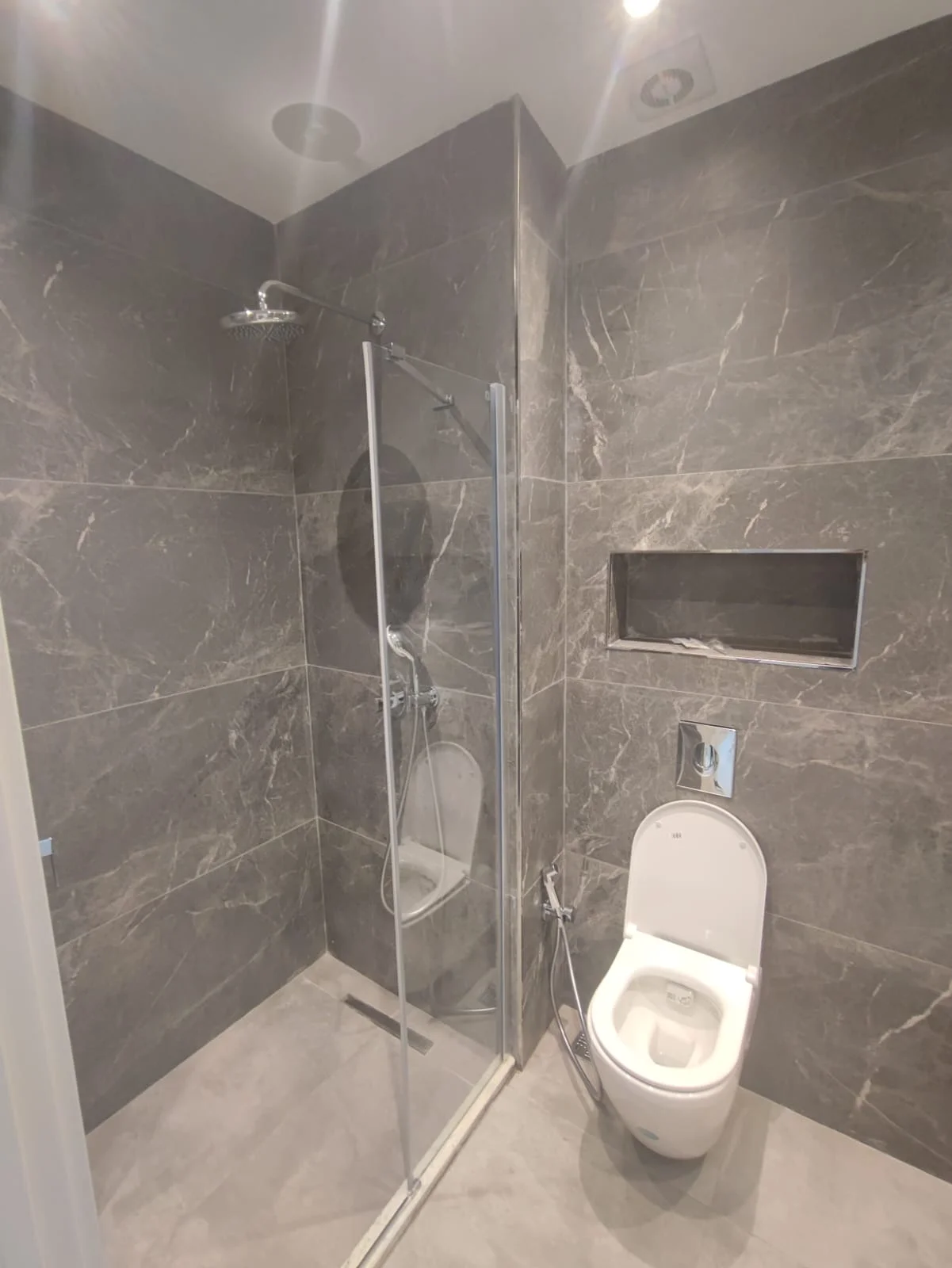 Kirayə 4 otaqlı Mənzil 129 m² Nərimanov r.