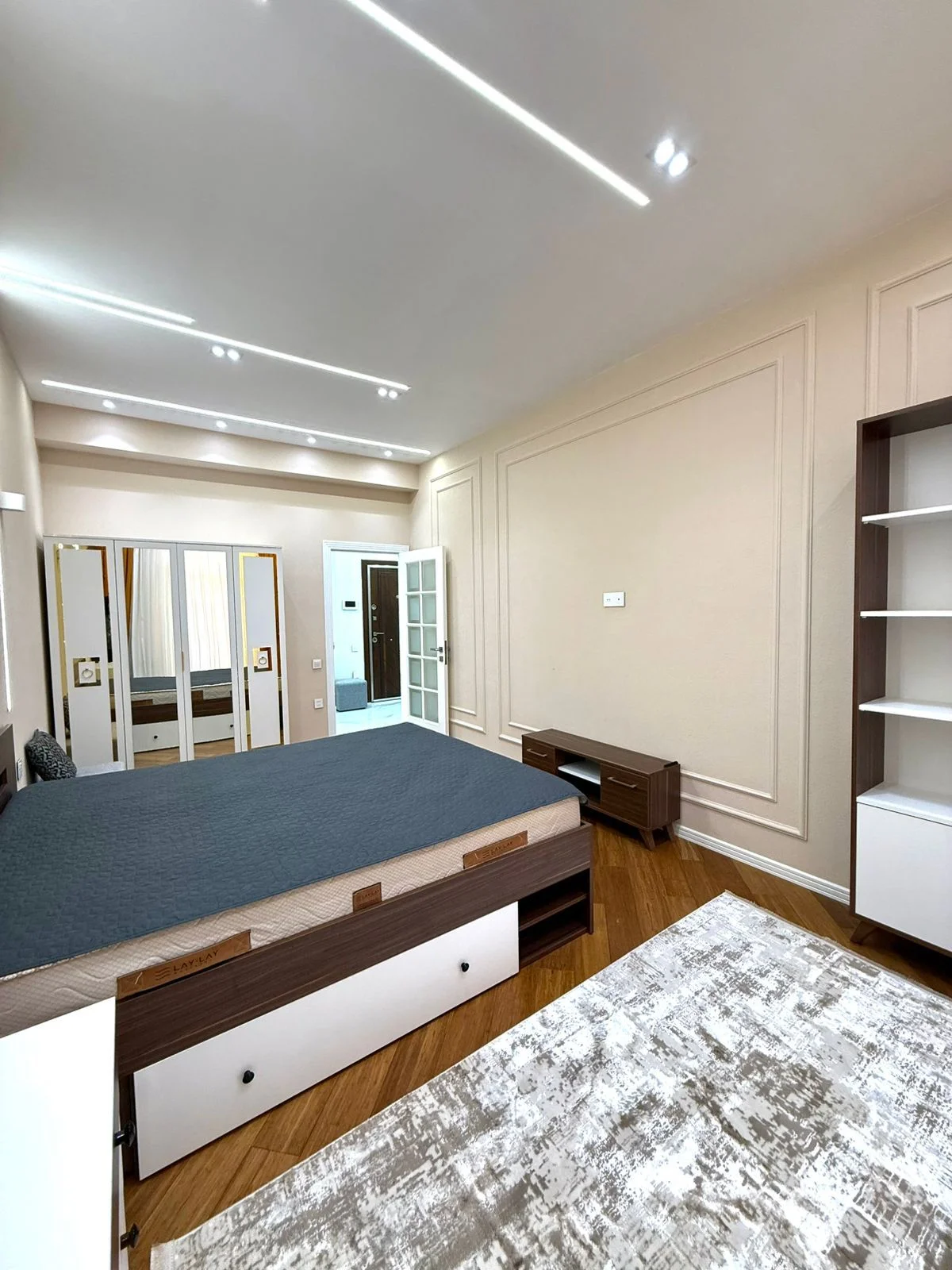 Kirayə 2 otaqlı Mənzil 70 m² Nərimanov r.