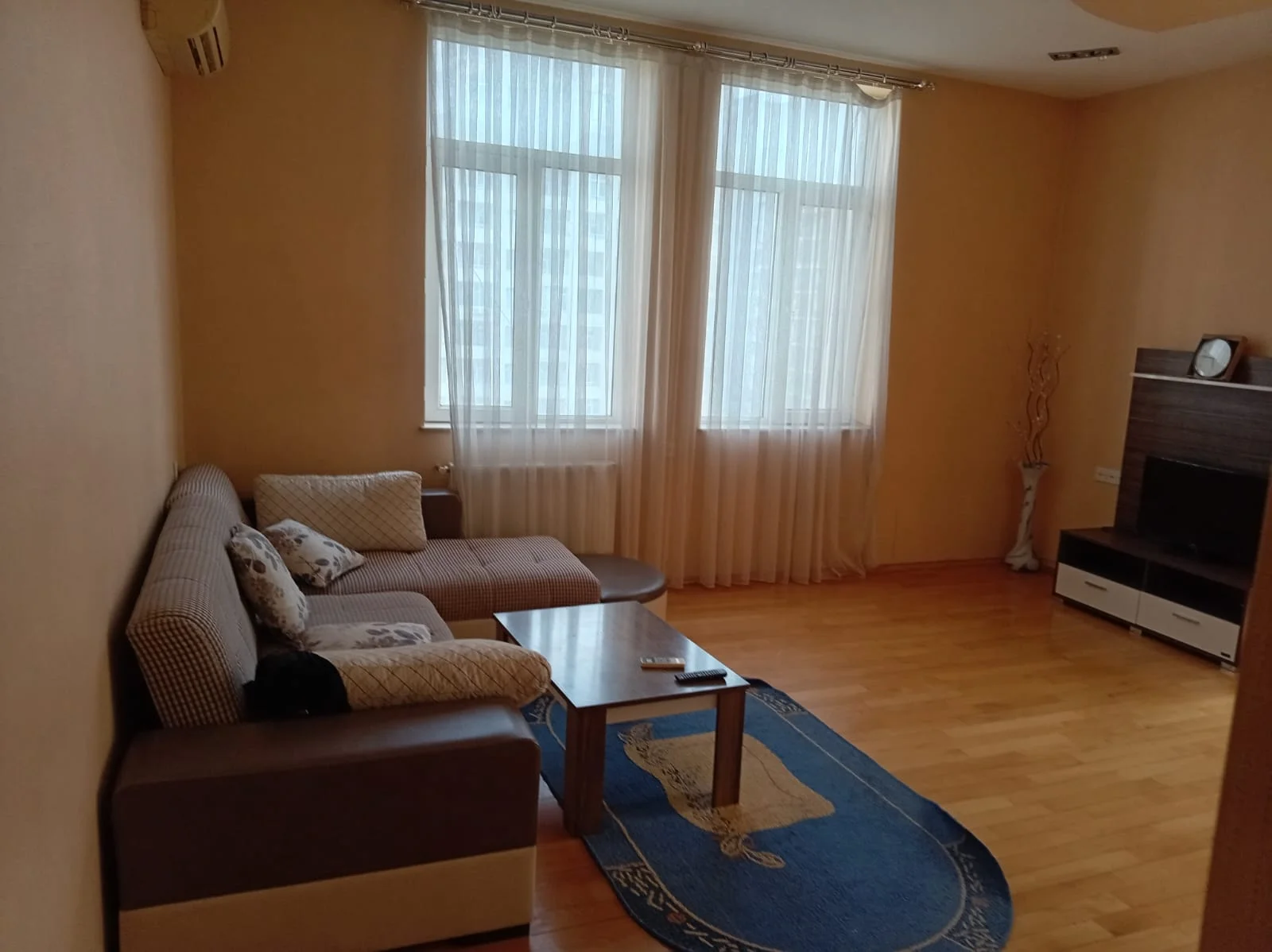 Kirayə 3 otaqlı Mənzil 120 m² Nəsimi r. 28 May m. – şəkil 1