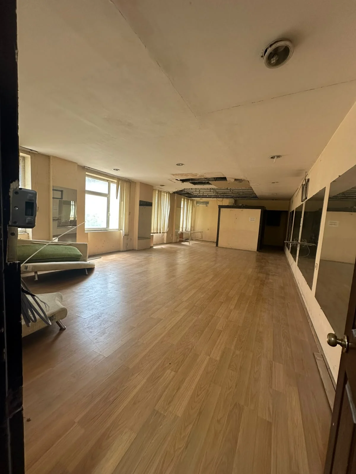 Kirayə 1 otaqlı Ofis 80 m² Binəqədi r.