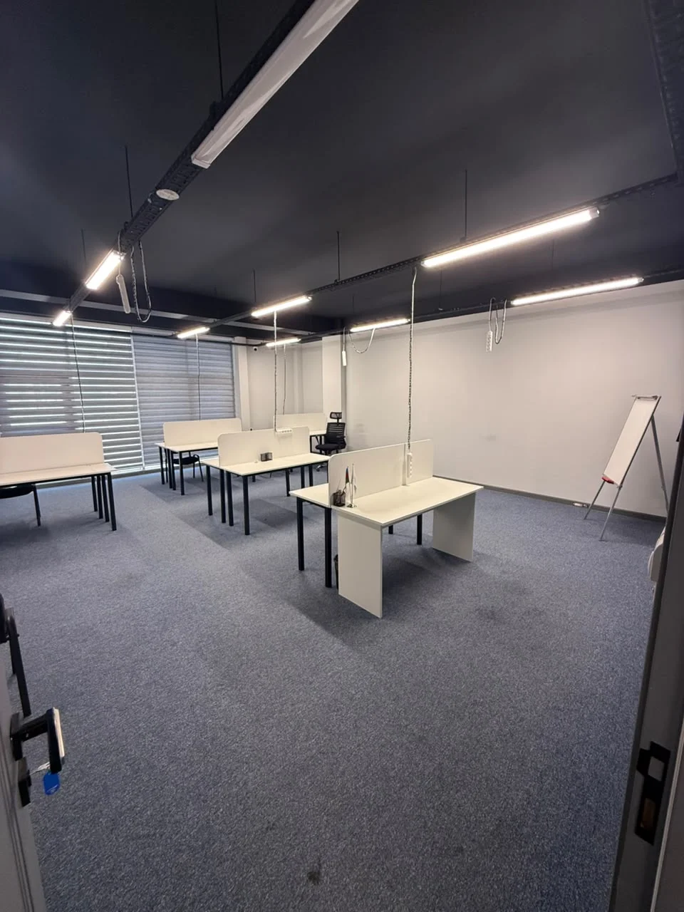 Kirayə 13 otaqlı Ofis 530 m² Nəsimi r. 28 May m. – şəkil 9
