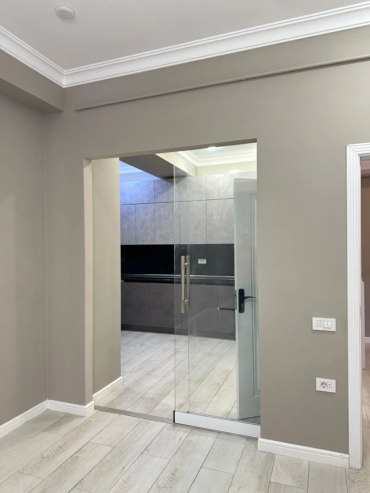 Kirayə 2 otaqlı Mənzil 77 m² Nərimanov r.