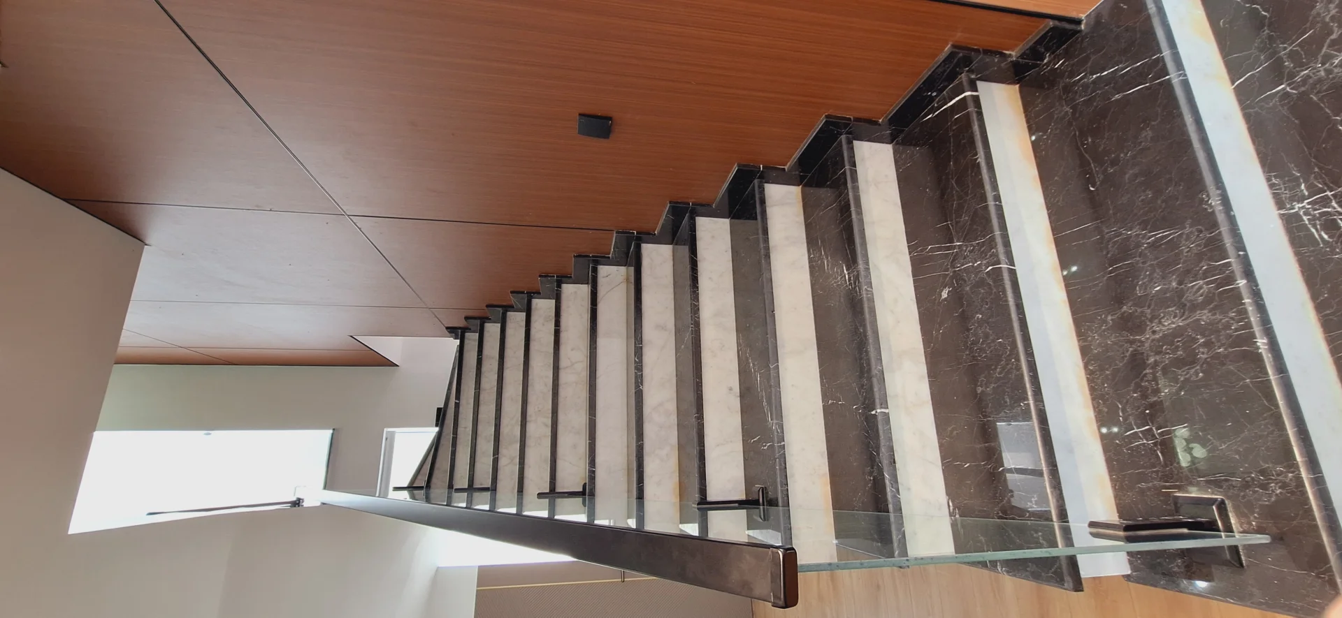 Satılır 5 otaqlı Həyət evi / Bağ evi 230 m² Abşeron r.