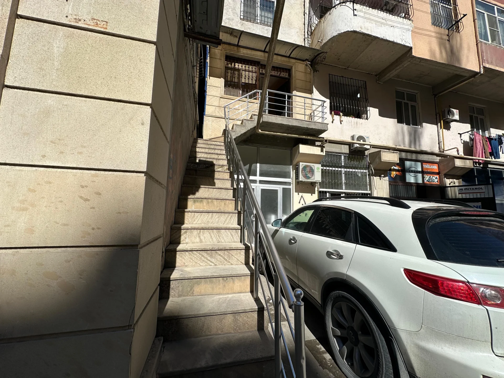 Kirayə 3 otaqlı Ofis 102 m² Binəqədi r.