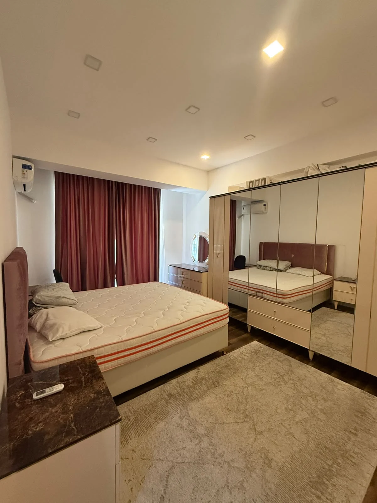 Kirayə 3 otaqlı Mənzil 97 m² Xətai r.