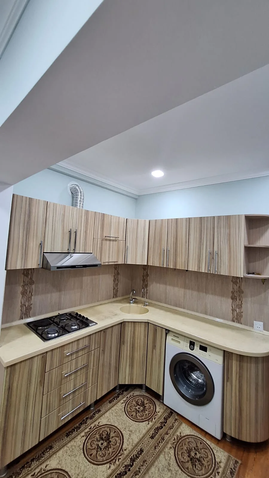 Kirayə 2 otaqlı Mənzil 60 m² Xətai r.