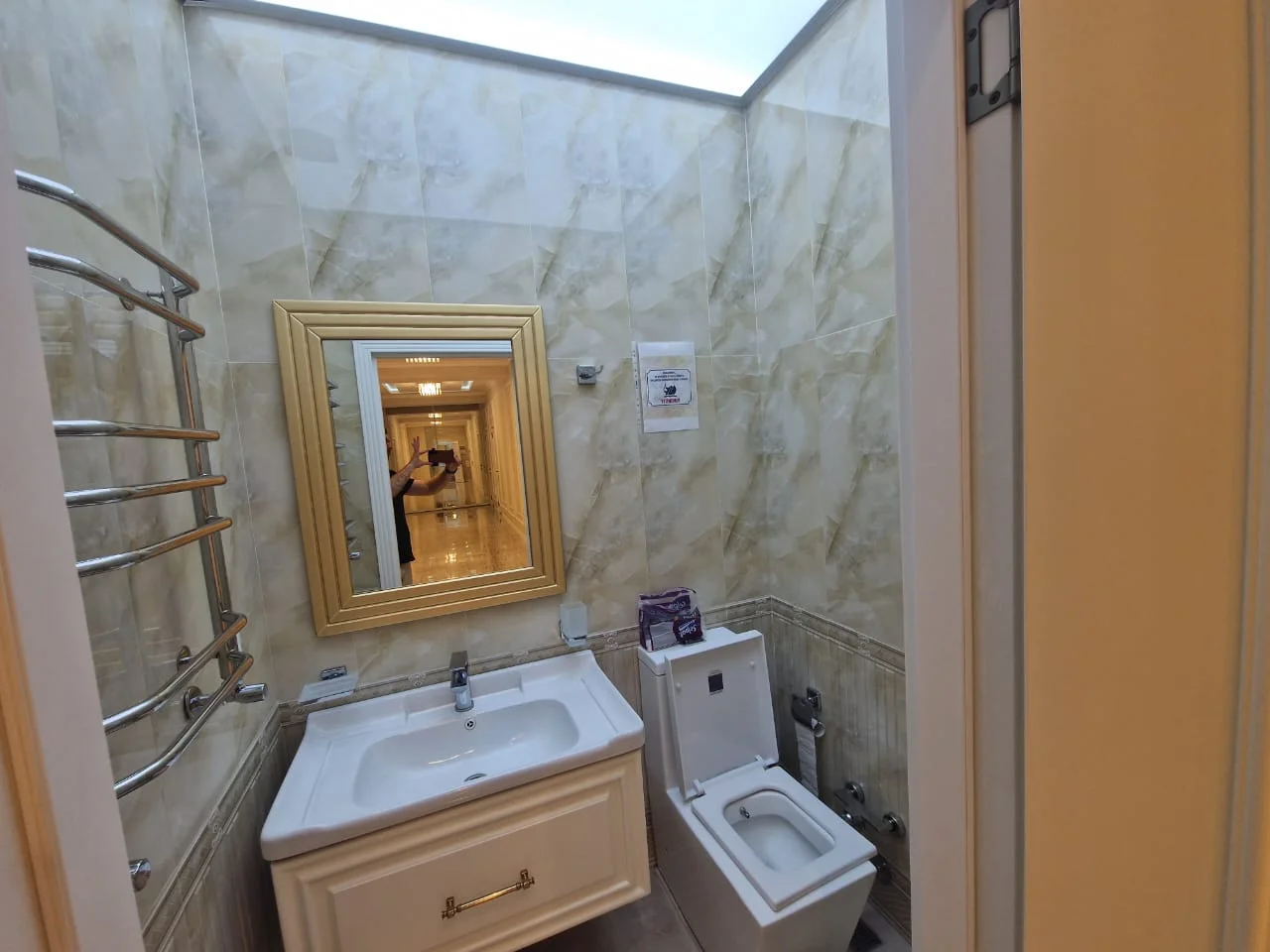 Kirayə 5 otaqlı Mənzil 200 m² Xətai r.