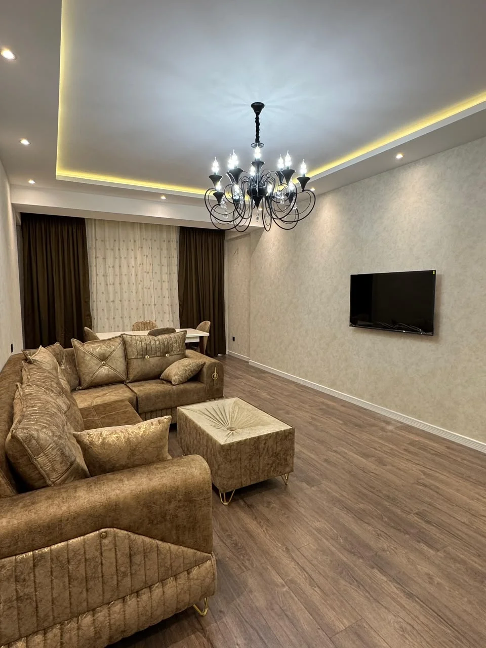 Kirayə 3 otaqlı Mənzil 155 m² Nəsimi r. – şəkil 3