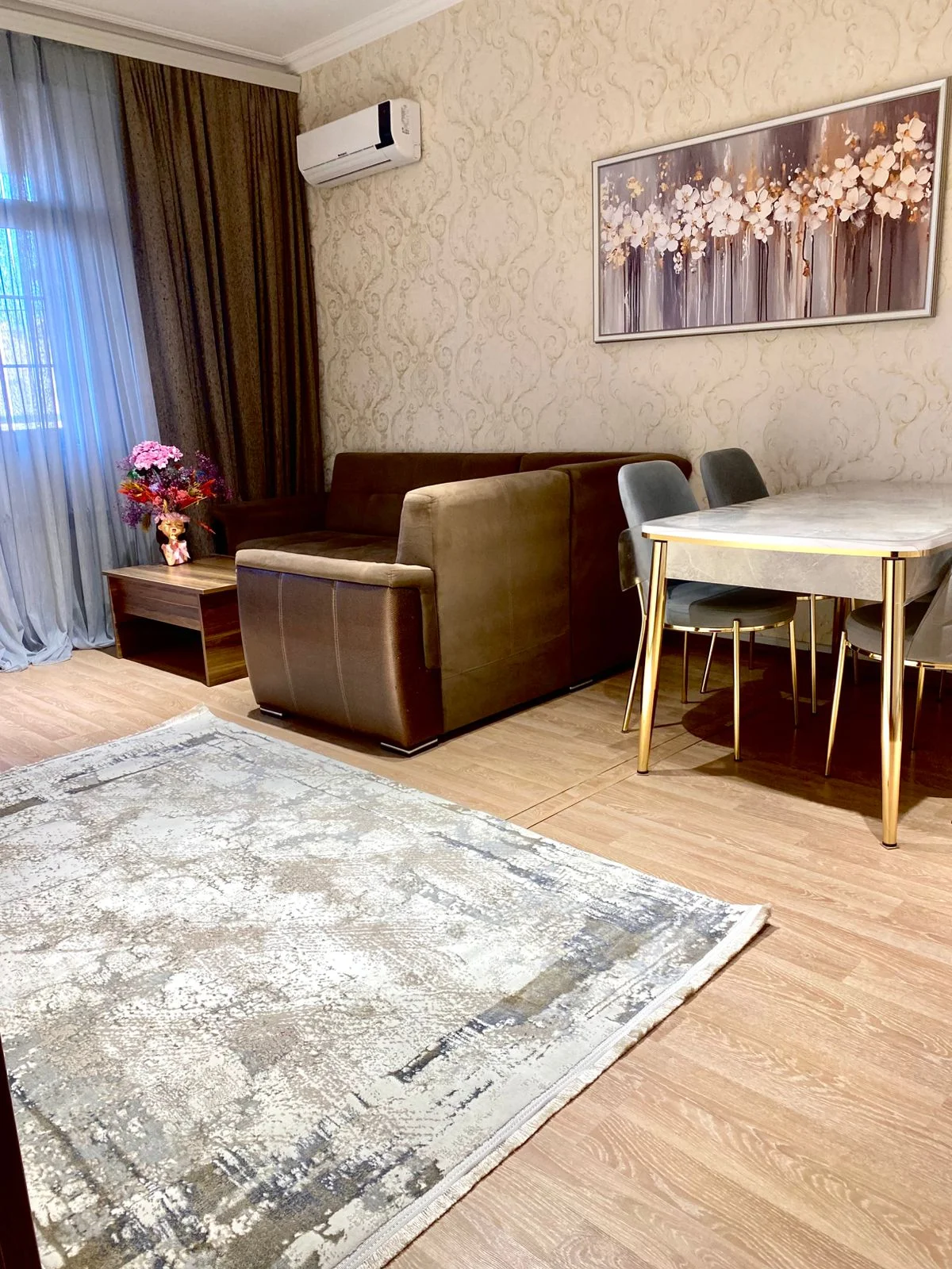 Kirayə 3 otaqlı Mənzil 92 m² Nəsimi r.