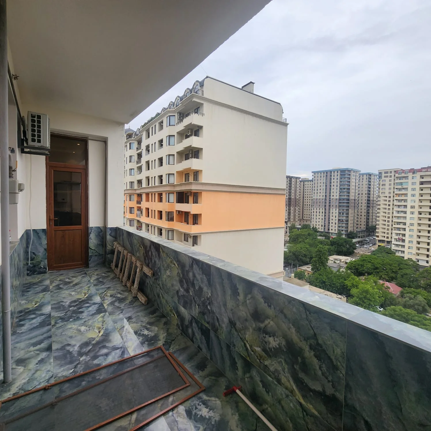 Kirayə 2 otaqlı Mənzil 95 m² Nəsimi r. – şəkil 13