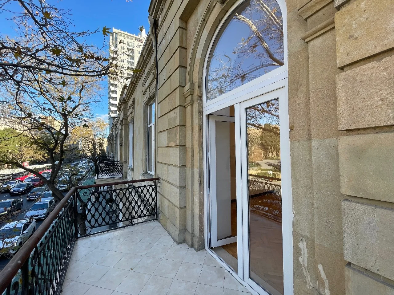 Kirayə 3 otaqlı Ofis 110 m² Nəsimi r.