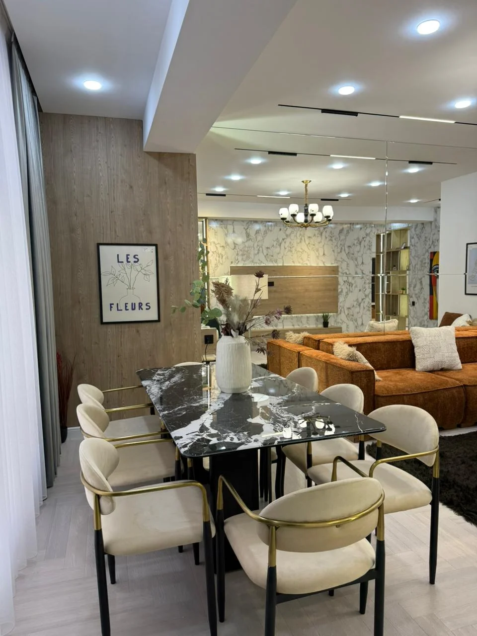 Kirayə 3 otaqlı Mənzil 117 m² Nərimanov r.