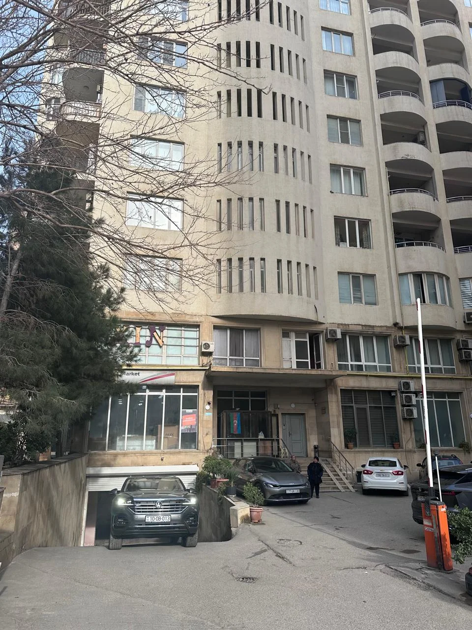 Kiralık 8 odalı Daire 400 m² Nəsimi ilçesi 28 May metro – şəkil 14