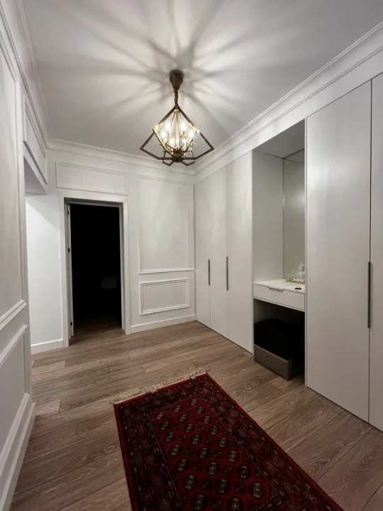Kirayə 3 otaqlı Mənzil 130 m² Səbail r.