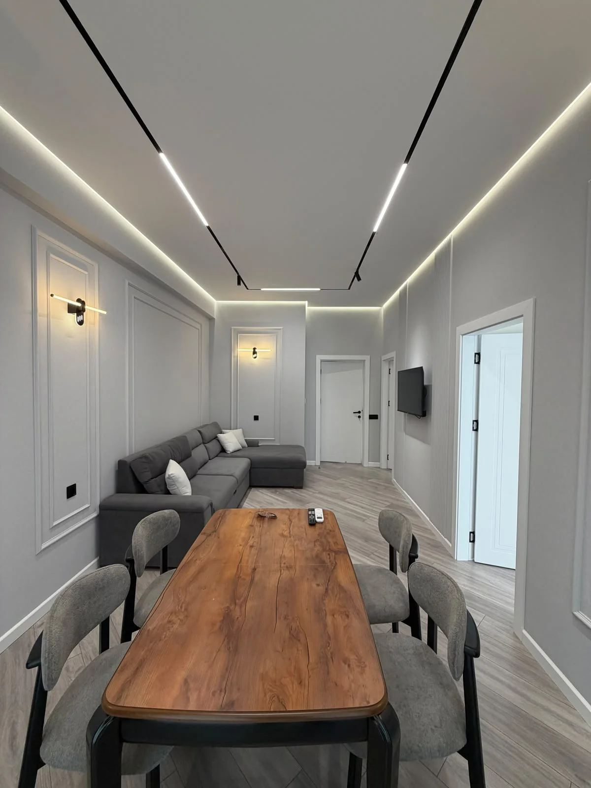 Kirayə 2 otaqlı Mənzil 80 m² Nizami r.