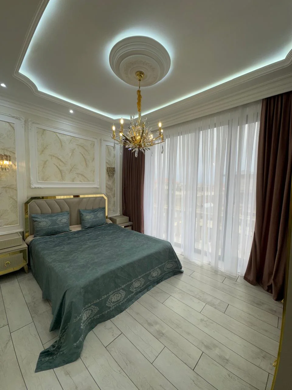Kirayə 4 otaqlı Həyət evi / Bağ evi 240 m² Xəzər r.