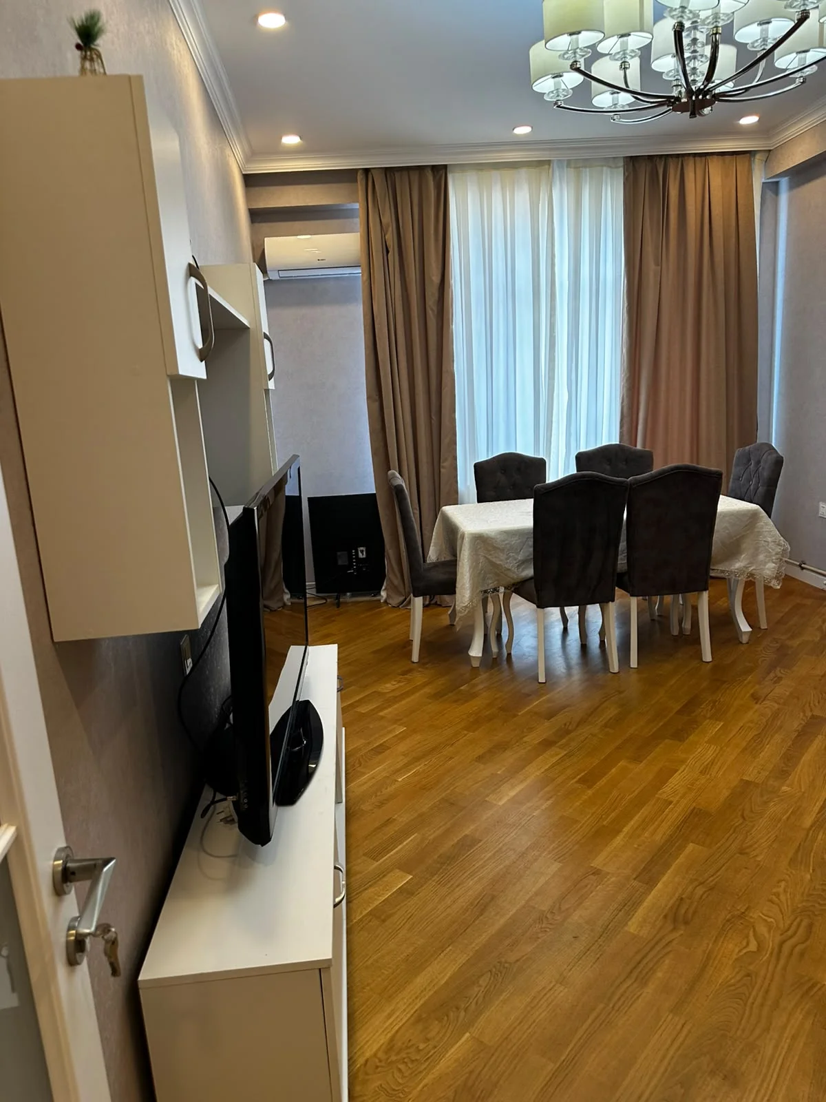 Kirayə 2 otaqlı Mənzil 50 m² Nəsimi r. – şəkil 1