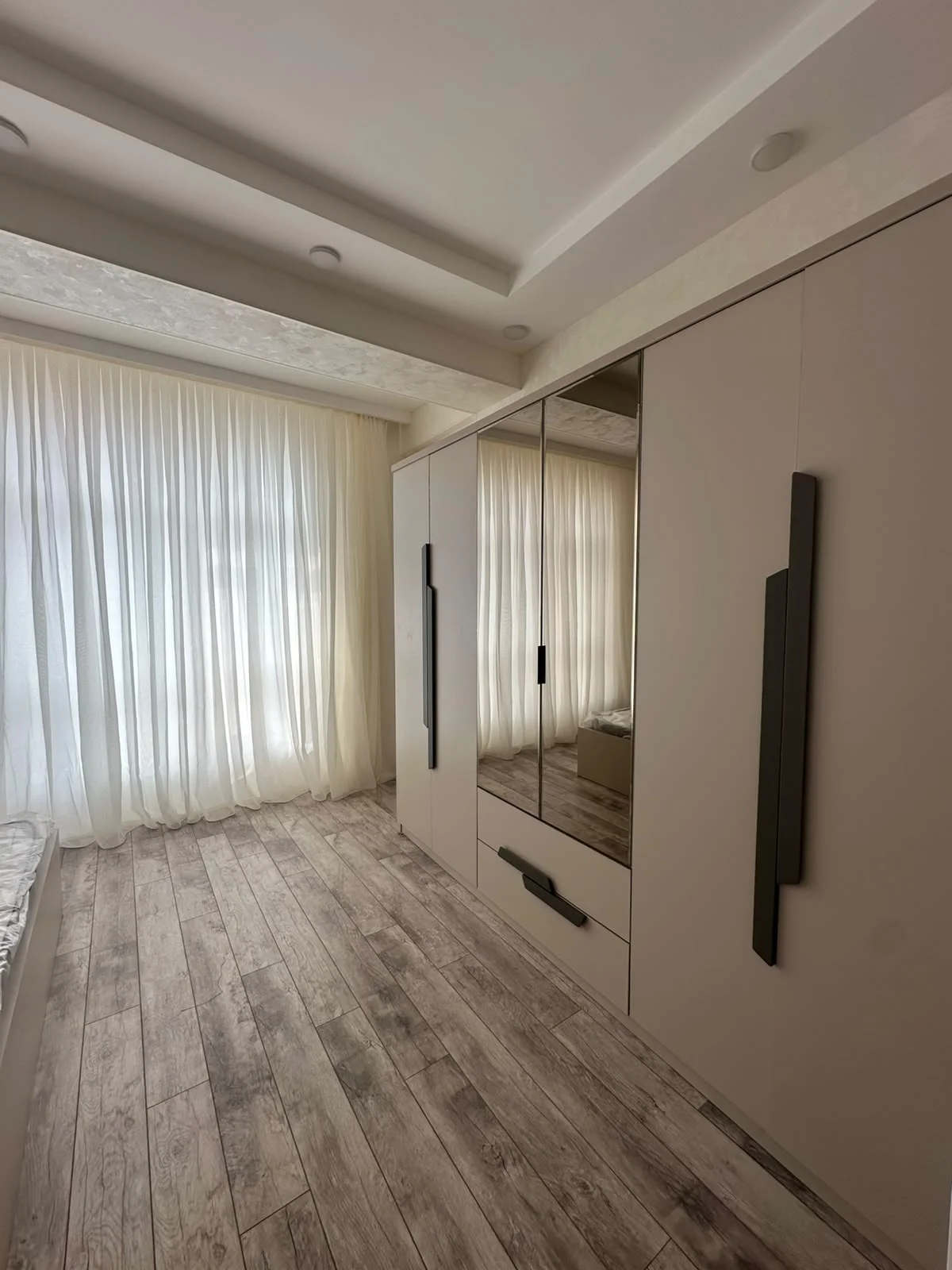 Kirayə 2 otaqlı Mənzil 112 m² Binəqədi r.