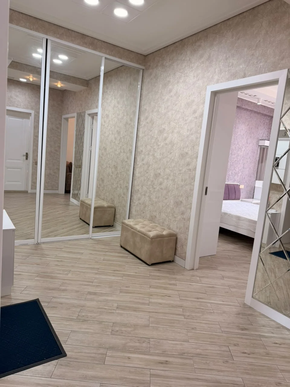 Kirayə 2 otaqlı Mənzil 100 m² Xətai r.