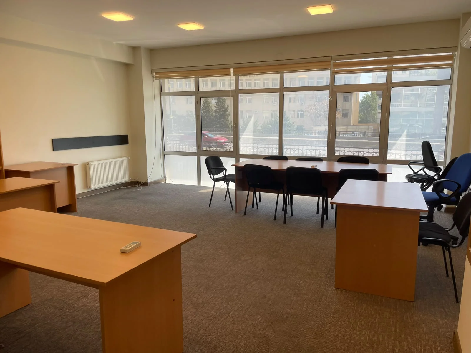 Kirayə 5 otaqlı Ofis 260 m² Nəsimi r.