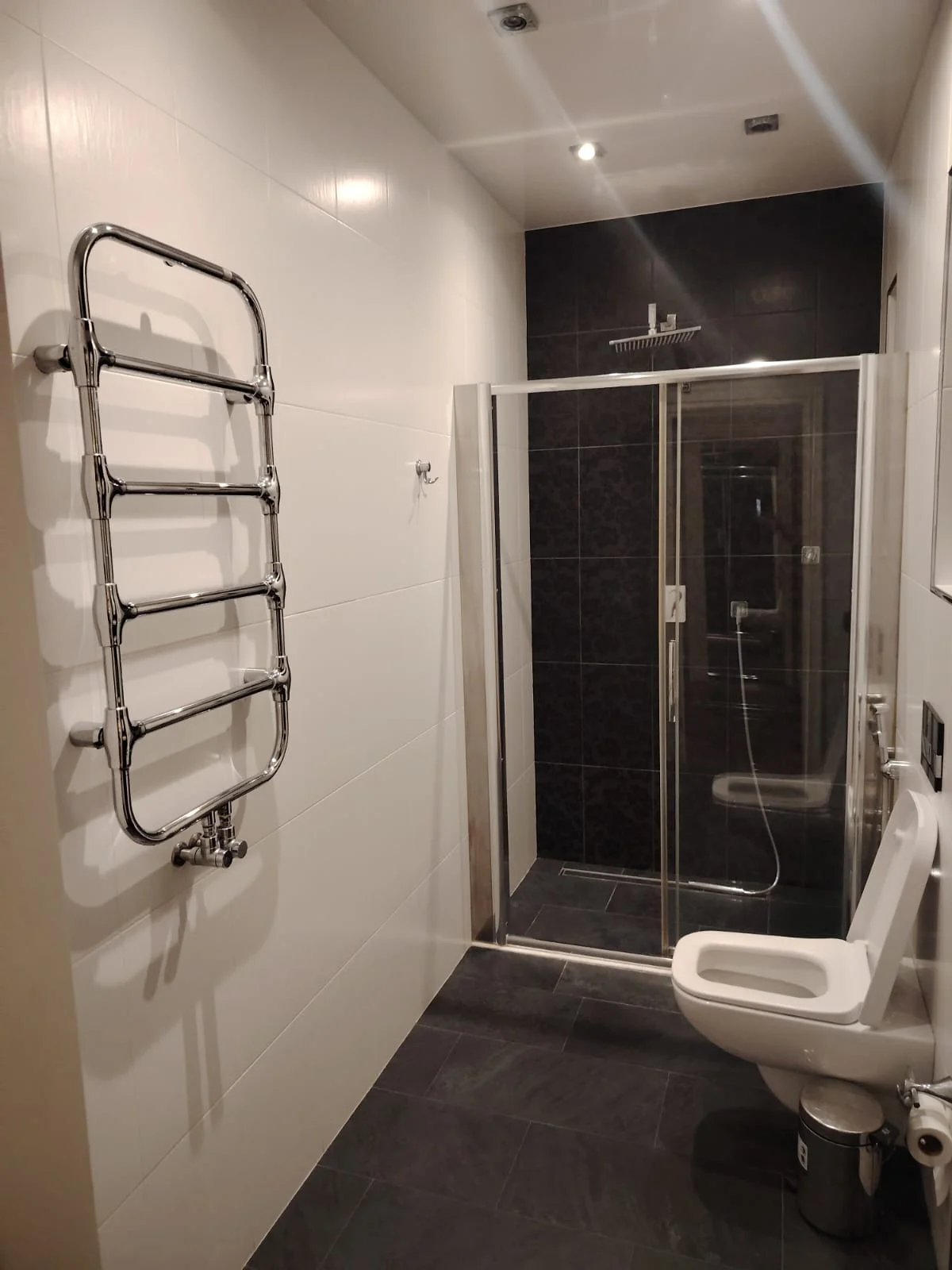 Kirayə 3 otaqlı Mənzil 190 m² Xətai r.